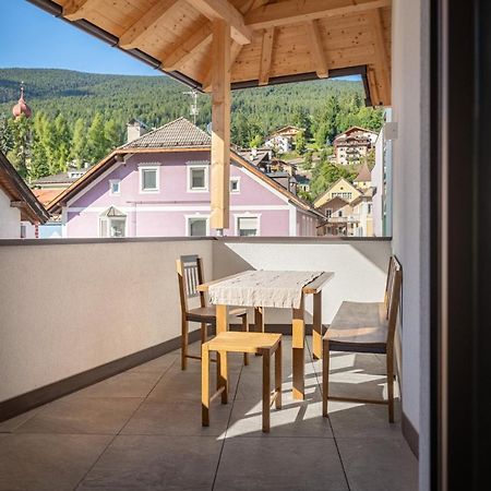 Central Home Apartment Urtijëi Dış mekan fotoğraf